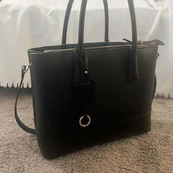 Zara Basic Collection Bag  Holds a 13” laptop - Picture 2 of 8